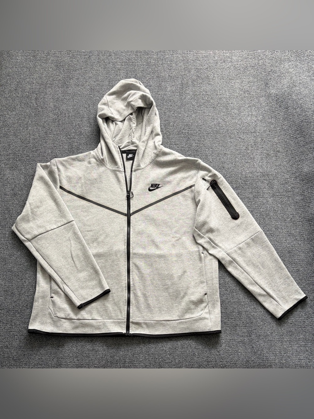 Nike Light Gray Hooded Zip-Up Jacket with Black Accents